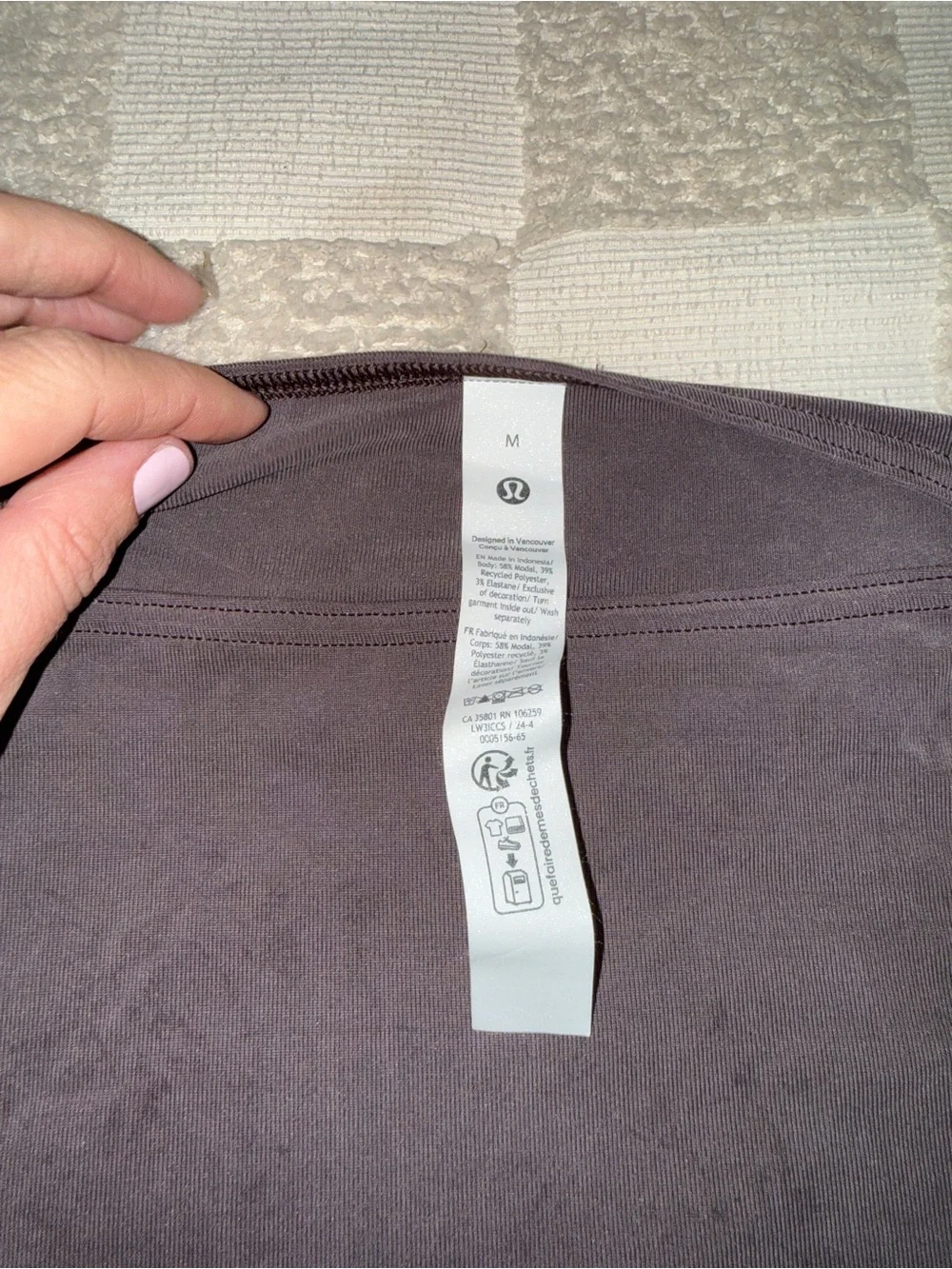 Lululemon‎ Drapey Softstreme Off-The-Shoulder Long-Sleeve Shirt Espresso M